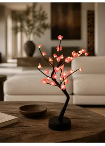 USB betriebene LED Deko Baumleuchte mit romantischen Blumen Zweigen fuer gemutliches Schlafzimmer.