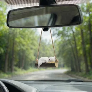Ornement suspendu de voiture d'ours polaire pivotant mignon, charme de rétroviseur de guérison.