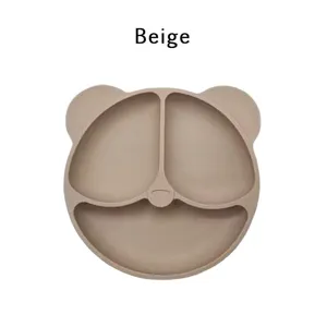 Siliconen baby verdeeld bord detailweergave, schattig orenontwerp van beer, zuignap, beige.