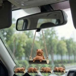 Mignon ours balançoire voiture suspendu ornement résine mignon guérison rétroviseur décor