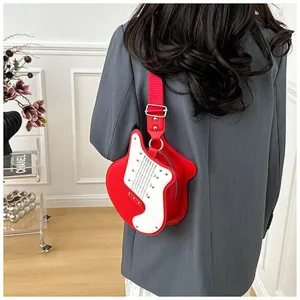 Kreative gitarrenförmige Umhängetasche einzigartige Designer Handtasche stilvolle rote PU Tasche