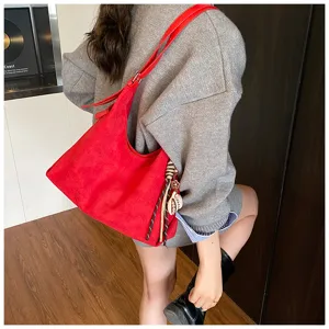 Retro fashion large capacity red shoulder bag stylish commuter hobo bag for women