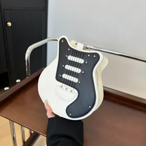Kreative Umhängetasche in Gitarrenform aus PU-Leder, schwarz-weiße Handtasche für Damen