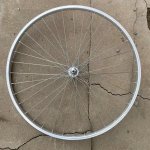 Roue de bicyclette jante en aluminium ensemble de roues vue de dessus image principale