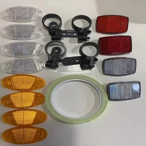 Set di riflettori per bicicletta anteriore posteriore sicurezza notturna staffe