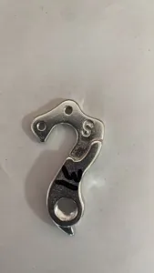 Fahrrad Schaltauge Detailansicht, robustes Metall Ersatzteil für Mountainbike Hinterrad Schaltung.
