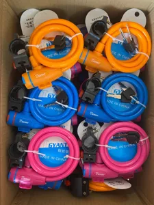Antivol de vélo en câble, antivol de sécurité en fil d'acier coloré avec clés et support.