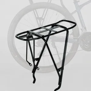Robuster Gepäckträger für Mountainbikes aus schwarzem Metall, stabiler Fahrradträger hinten.