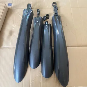Universelles Fahrrad-Kotflügel-Set, verlängerte und verbreiterte Schmutzfänger schwarz.