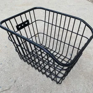Cestino posteriore per bicicletta in filo di metallo nero resistente per mountain bike e città.