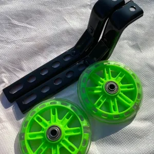 Roues de vélo stabilisatrices pour enfants roues lumineuses avec supports 12-20 po