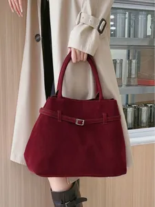 Stylish retro suede tote bag for women, large capacity shoulder bag for autumn season.