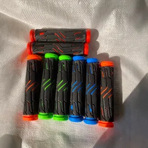 Mountain bike handlebar grips soft rubber dual color 13cm bicycle accessories pair
