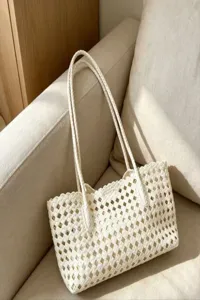 Woven hollow tote bag for women, large capacity single shoulder commuter handbag beige