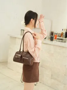 Niche Underarm Bag Women Retro Minimalist Commuter Tote Bag Fashion Versatile Single Shoulder Bag PU Leather Handbag