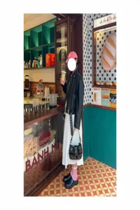 Black oil-wax leather underarm bag, sweet cool motorcycle style shoulder bag for women.