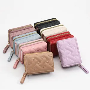 Chic women's short wallet with cute heart pattern zipper coin purse and card holder fashion design