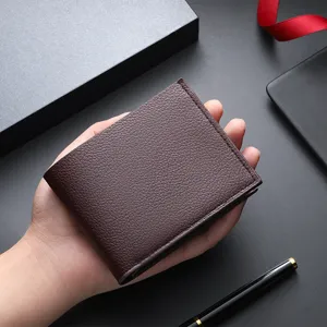 Herren kurze PU Leder Geldbörse modisches Bifold Kartenetui Portemonnaie für den täglichen Gebrauch.