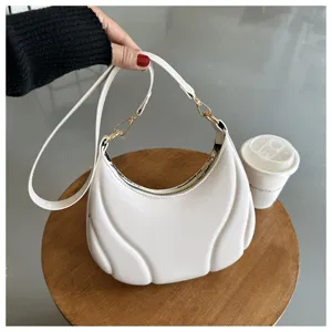 Weißes weiches Leder Achseltasche Umhängetasche für Damen, trendige Nische Design Handtasche neu.