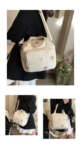 Bolso maternal acolchado con bordado de osito tierno, bolso cruzado grande para mamá.