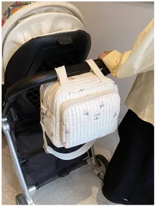 Bolso cambiador acolchado de tulipanes para madres, gran bolso organizador de carrito.
