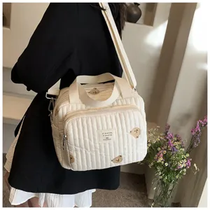 Bolso cambiador acolchado estilo coreano con bordado de osito, bolso grande y bandolera.