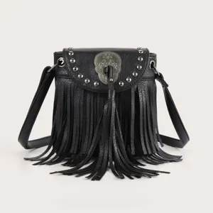 Sac Bandoulière en Cuir PU pour Femmes Vintage Rivet Glands Sac à Épaule Style Punk Petit Sac Messenger Voyage Décontracté