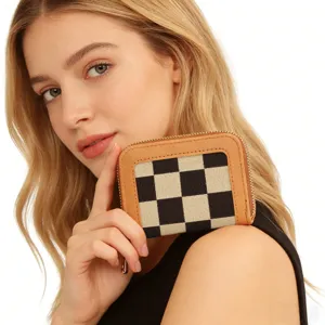 Stylish women checkerboard short wallet with zipper coin pocket and card slots, fashion chic.