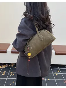 Elegant retro french style green baguette shoulder bag with contrast stitching chic charm accessory