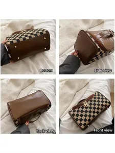Vue détaillée de la grande trousse à maquillage à carreaux avec fermeture éclair solide.