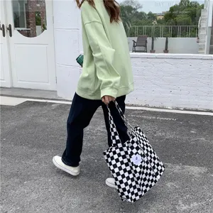 Sac cabas en toile à carreaux noir et blanc style chic coréen, grand sac d'épaule étudiant.
