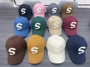 Cotton baseball cap for women and men, featuring a stylish S letter embroidery for outdoor sport.