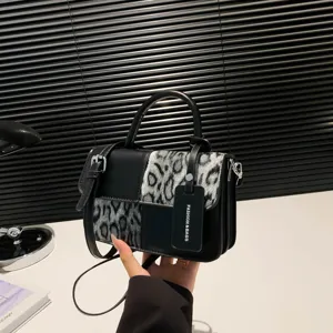 Modische Damen Umhängetasche schwarz grau Leo-Muster PU Leder Schultertasche elegant chic