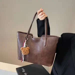 Vintage brown large capacity women shoulder tote bag autumn winter stylish college commuting