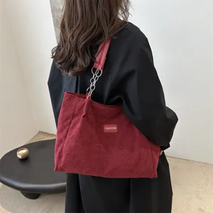 Große Kapazität Damen Kord Tragetasche Lässige Pendler Umhängetasche Vintage Chic Handtasche Mit Metallkettenriemen