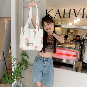 Floral embroidered pleated canvas tote bag, large capacity casual shoulder shopping bag.