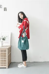 Korean style corduroy shoulder bag, large capacity tote bag for daily casual use.