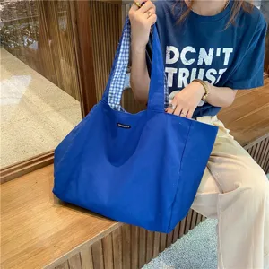 Casual canvas shoulder bag with plaid lining large capacity tote bag for women daily use detail