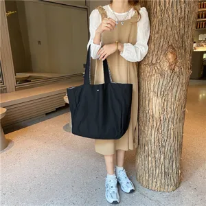 Casual canvas tote bag for women, large capacity stylish shoulder bag with plaid design.