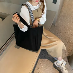 Korean style minimalist canvas tote bag, reversible plaid black shoulder bag for women.
