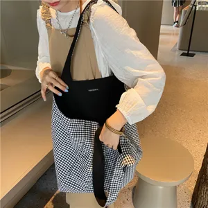 Korean style simple plaid canvas shoulder bag, casual large capacity tote bag for women use.