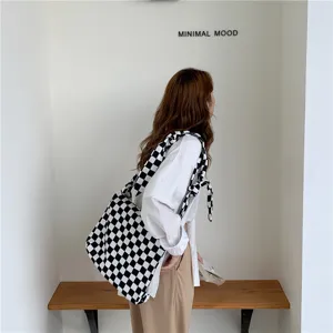 Sac à bandoulière en toile à carreaux noir et blanc, grand sac cabas décontracté quotidien.