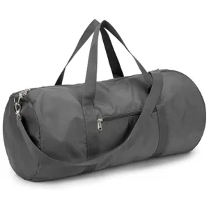 Borsa da viaggio grigia in dettaglio, vista borsone sportivo portatile, borsa tracolla.