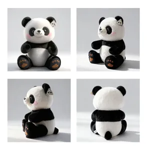 Vista dettagliata del tenero panda di peluche con pelliccia morbida e zampe ricamate.