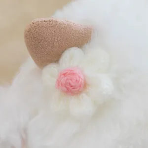 Peluche pecora carina dettaglio bambola agnello bianco animale imbottito cuscino regalo