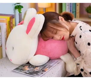 Simpatico coniglietto di peluche addormentato morbido cuscino di peluche per bambini