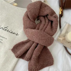 Écharpe en tricot uni chaude d'hiver pour femmes et hommes, tour de cou décontracté et confortable.