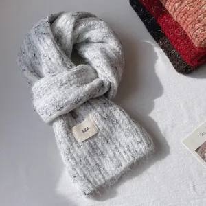 Bufanda de invierno de punto para mujer, cálido cuello de lana estilo retro y acogedor.