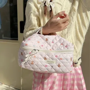 Cute cartoon bear quilted cosmetic bag, portable large capacity travel makeup storage handbag.