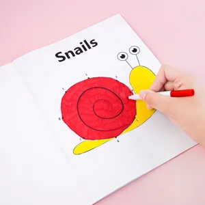 Kinder Malbuch Detail Punkte verbinden süße Schnecke Thema frühe Bildung lustiges Zeichnen.